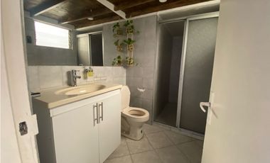 CASA EN SIMON BOLIVAR PARA VIVIENDA O NEGOCIO