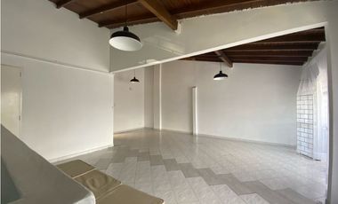 CASA EN SIMON BOLIVAR PARA VIVIENDA O NEGOCIO