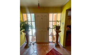 SE VENDE CASA CON TERRENO EN SECTOR CALLEJONES