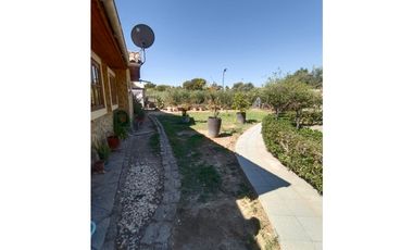 SE VENDE CASA CON TERRENO EN SECTOR CALLEJONES