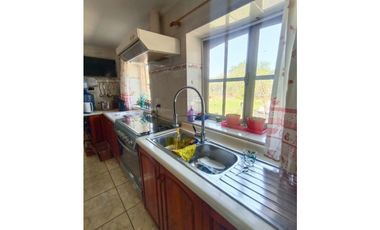 SE VENDE CASA CON TERRENO EN SECTOR CALLEJONES