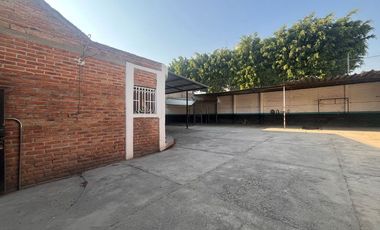Terreno a unos metros de Periférico en  Lomas de Santa María