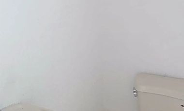 Casa en fraccionamiento cerca al centro comercial Altacia