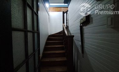 Casa en Venta en Republica/Domeyco / Se vende propiedad con 2 casas independientes total 4 habitaciones 2 baños patio interior