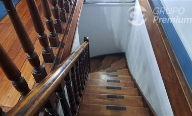 Casa en Venta en Republica/Domeyco / Se vende propiedad con 2 casas independientes total 4 habitaciones 2 baños patio interior