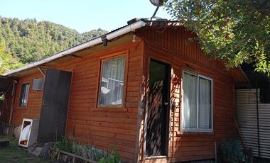 Venta dos cabañas en terreno Curarrehue
