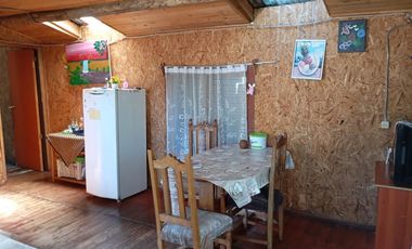 Venta dos cabañas en terreno Curarrehue