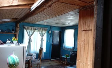 Venta dos cabañas en terreno Curarrehue