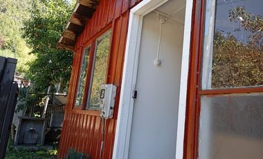 Venta dos cabañas en terreno Curarrehue