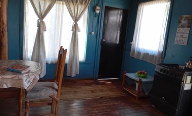 Venta dos cabañas en terreno Curarrehue