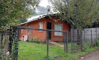 Venta dos cabañas en terreno Curarrehue