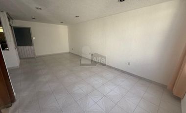Casa en Renta con local en  Bosques de Colón, Toluca Estado de México