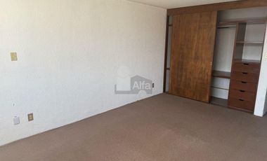 Casa en Renta con local en  Bosques de Colón, Toluca Estado de México