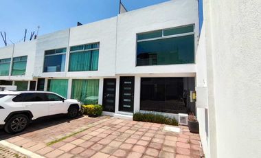 Venta de casa en Residencial  Colibrí