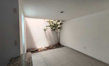 Venta de casa en Residencial  Colibrí