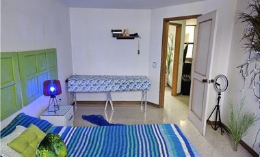 Apartamento en Renta Amoblado, Medellín, Laureles