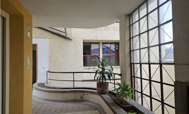 Apartamento en Renta Amoblado, Medellín, Laureles