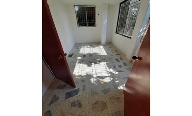 SE ARRIENDA CASA BARRIO ICHAGUA