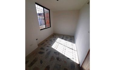 SE ARRIENDA CASA BARRIO ICHAGUA