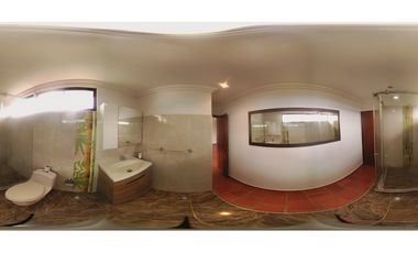 Vendo estupenda y amplia casa 5 habitaciones 45 minutos Cali