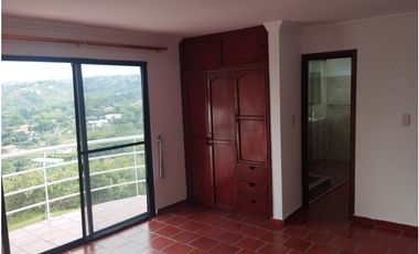 Vendo estupenda y amplia casa 5 habitaciones 45 minutos Cali