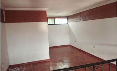 Vendo estupenda y amplia casa 5 habitaciones 45 minutos Cali