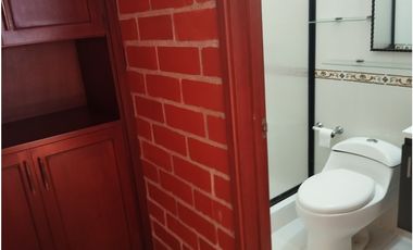 Vendo estupenda y amplia casa 5 habitaciones 45 minutos Cali