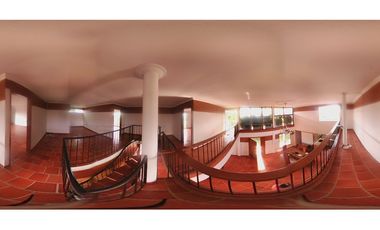 Vendo estupenda y amplia casa 5 habitaciones 45 minutos Cali