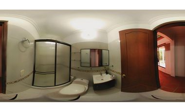 Vendo estupenda y amplia casa 5 habitaciones 45 minutos Cali