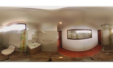 Vendo estupenda y amplia casa 5 habitaciones 45 minutos Cali