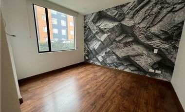 Hermoso aparta estudio en milla de oro en condominio con club house!