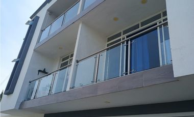 Vendo Apartamento en Tercer piso  En El Barrio Villa Campestre. Tuluá