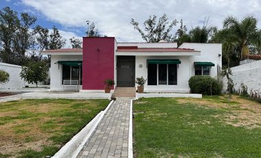 VENTA DE CASA EN IXTLAHUACAN DE LOS MEMBRILLOS, JALISCO