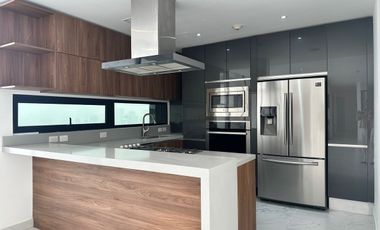 Departamento en Venta en Valle Oriente / Kalah
