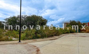 Terreno comercial en Zona Esmeralda