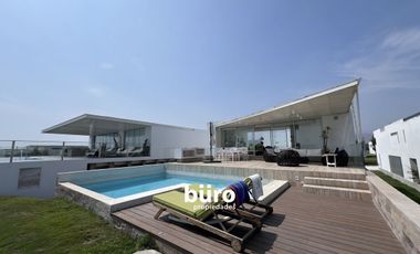 MARAVILLOSA CASA DE PLAYA EN VENTA PRIMERA FILA EN  LA JOLLA, ASIA