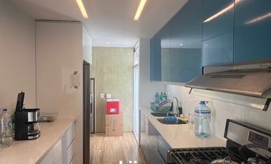 MARAVILLOSA CASA DE PLAYA EN VENTA PRIMERA FILA EN  LA JOLLA, ASIA