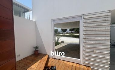 MARAVILLOSA CASA DE PLAYA EN VENTA PRIMERA FILA EN  LA JOLLA, ASIA