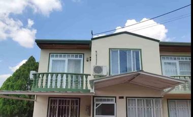 Vendo Casa Vacacional de 2 niveles en Flandes