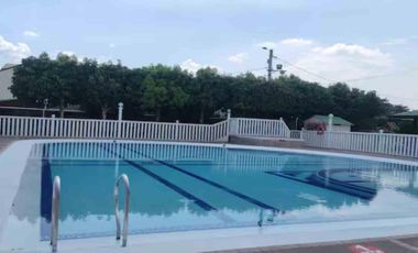Vendo Casa Vacacional de 2 niveles en Flandes