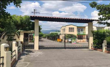 Vendo Casa Vacacional de 2 niveles en Flandes