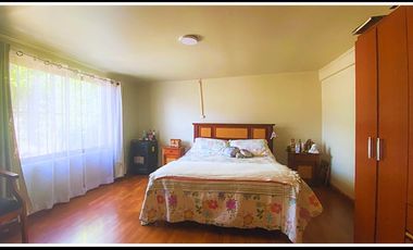 CASA CON GRAN TERRENO Y UBICACIÓN PRIVILEGIADA EN CHILLÁN V.