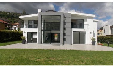 ARRIENDO CASA APOSENTOS, SOPO