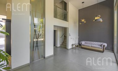 Departamento de 3 dormitorios en venta en Lomas de Zamora Oeste