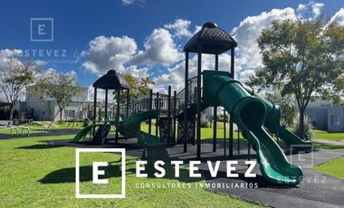 Casa en venta / alquiler, con pileta. Barrio Cerrado de Escobar, G.B.A. Zona Norte