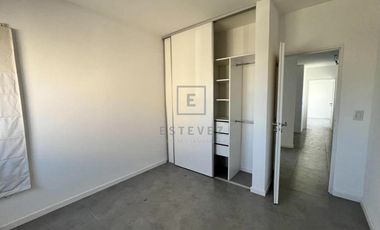 Casa en venta / alquiler, con pileta. Barrio Cerrado de Escobar, G.B.A. Zona Norte