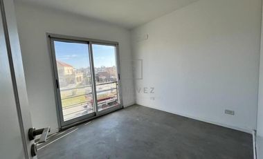 Casa en venta / alquiler, con pileta. Barrio Cerrado de Escobar, G.B.A. Zona Norte