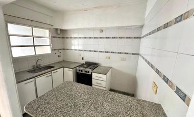 Departamento en venta - 2 Dormitorios 1 Baño - 72Mts2 - La Plata