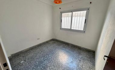 Departamento en venta - 2 Dormitorios 1 Baño - 72Mts2 - La Plata