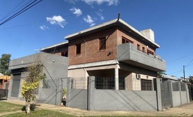 VENDE EXCELENTE CASA